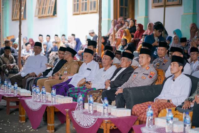 KHAUL KH. RADEN ABDUL FATAH KE-119 DI DUSUN SIGEDONG DESA TEGALGOT